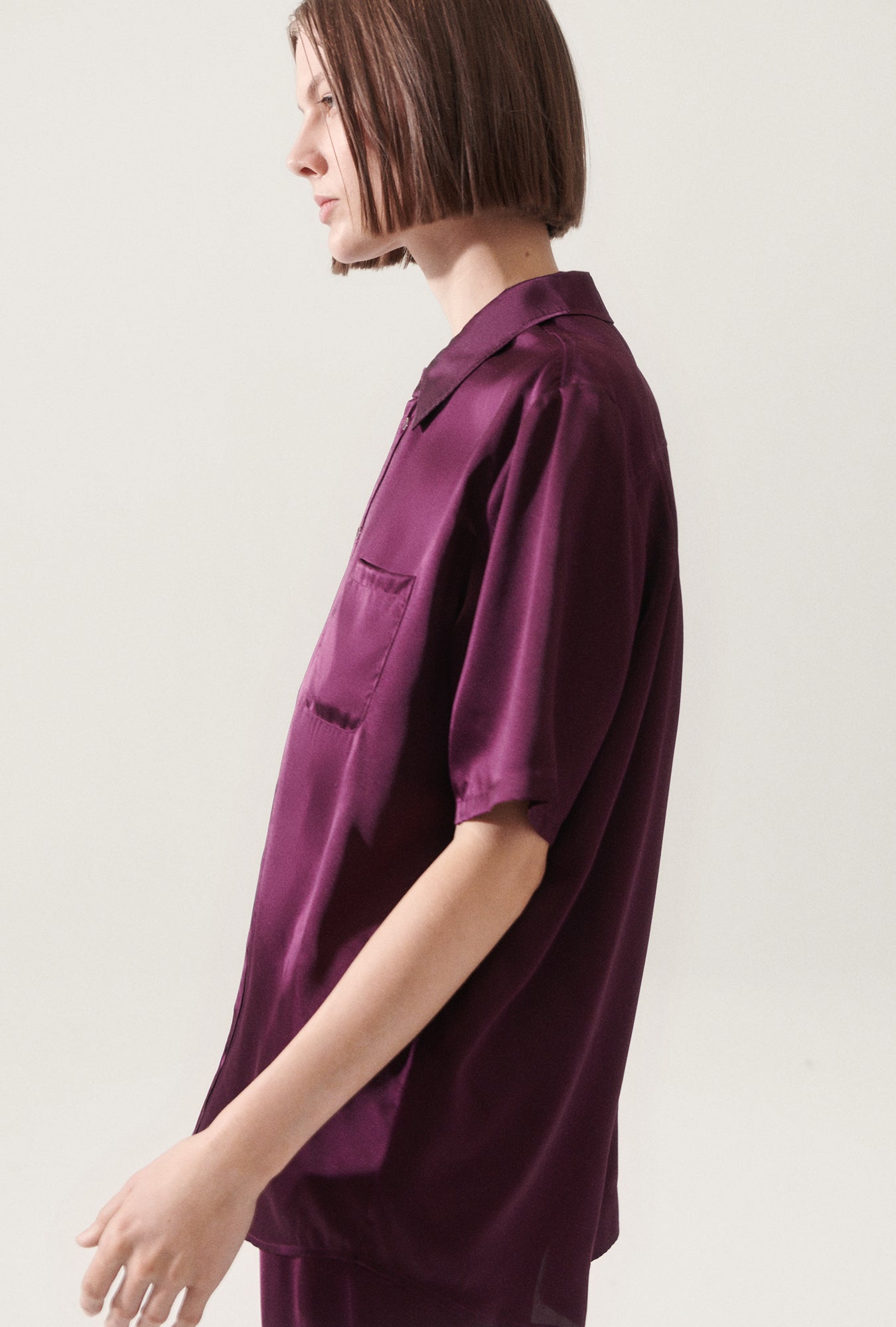 SHORT SLEEVE BOYFRIEND SHIRT BLOOD PLUM